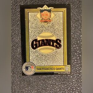 Vintage 1991 San Francisco Giants Baseball Trading Card sticker — Black and Gold